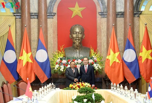 陈大光会见老挝人民革命党中央总书记、国家主席本扬 - ảnh 1