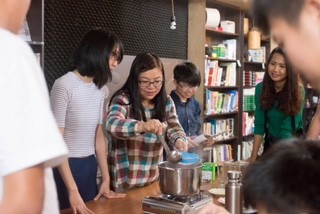 探访抚慰旅居中国台湾越南人心灵的望见书店 - ảnh 3