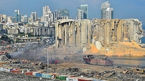 剧烈爆炸后黎巴嫩深陷危机 - ảnh 2