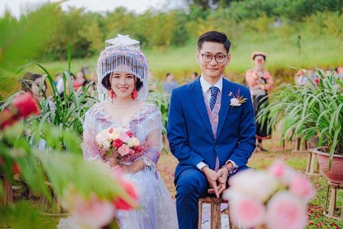 越南COVID疫情下的独特婚礼 - ảnh 4