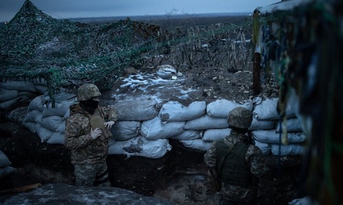 俄罗斯和西方努力缓和乌克兰问题引发的紧张局势 - ảnh 1