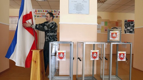 Crimea holds national referendum - ảnh 1