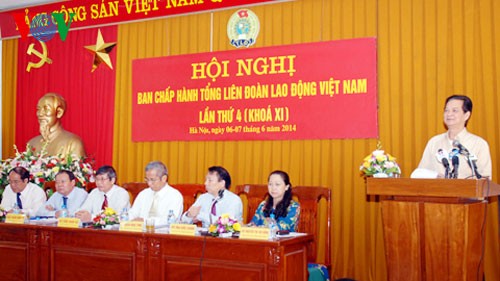 Trade unions urged to help ease business difficulties - ảnh 1