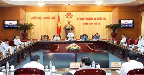 National Assembly Standing Committee convenes 30th meeting - ảnh 1