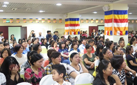 Overseas Vietnamese in Russia celebrate the Vu Lan festival - ảnh 3