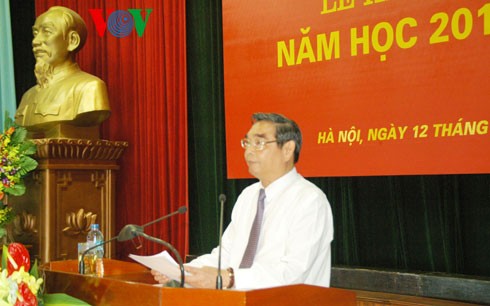 State officials training to be linked with Party building - ảnh 1