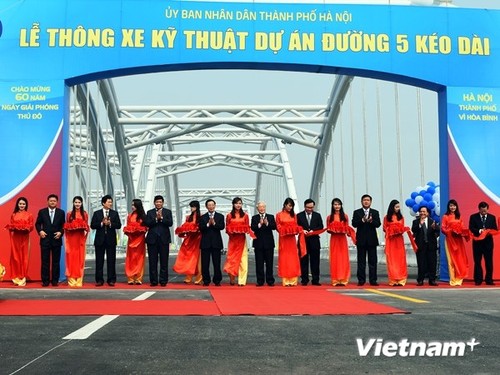 Several facilities inaugurated to mark Hanoi’s 60th liberation anniversary  - ảnh 1