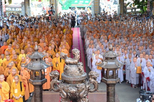 Worshiping ritual for victims of traffic accidents - ảnh 1