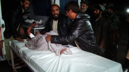 Rocket hits Afghan wedding party: 30 dead - ảnh 1