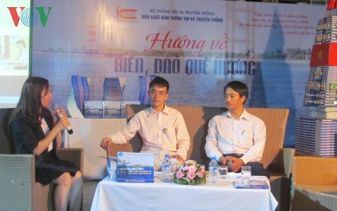 Discussion “Discovery of Truong Sa through photos” held - ảnh 1
