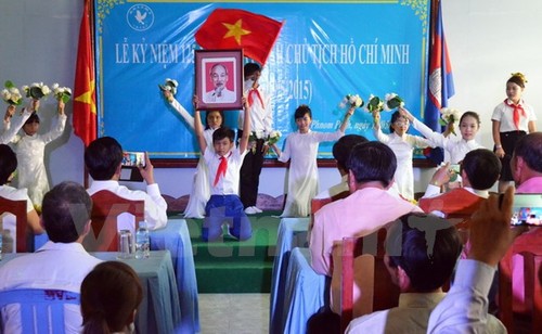 President Ho Chi Minh’s 125th birth anniversary marked in Cambodia, UK - ảnh 1