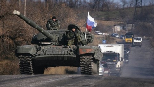 Ukraine suspends military cooperation with Russia - ảnh 1