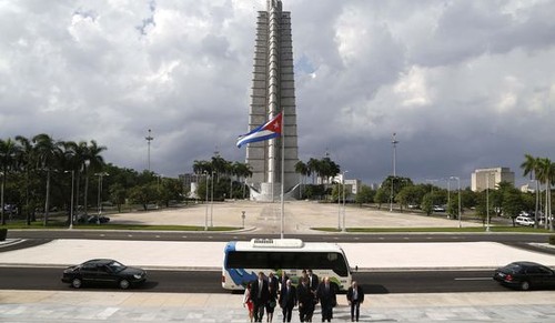 Cuba’s Vice President receives delegation of US senators - ảnh 1