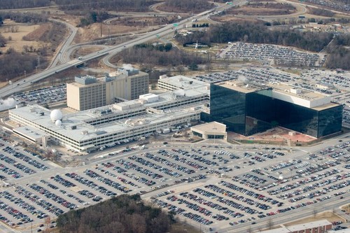AT&T helped U.S. spy on Internet on a vast scale - ảnh 1