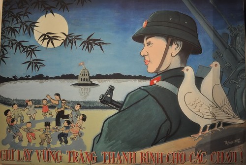 Chiêm ngưỡng tranh vẽ về quân đội nhân dân Việt Nam đầy sức mạnh và lòng dũng cảm. Một tác phẩm nghệ thuật cảm động và đầy ý nghĩa. Chắc chắn bạn sẽ cảm thấy tự hào khi ngắm nhìn các chiến sĩ và công lao của họ vì đất nước.