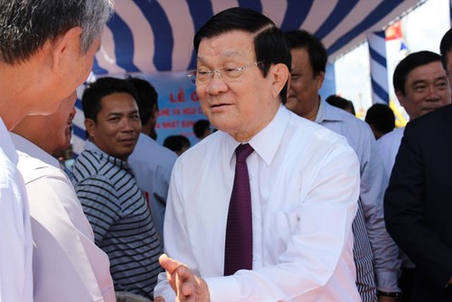 President Truong Tan Sang works with Binh Dinh province - ảnh 1