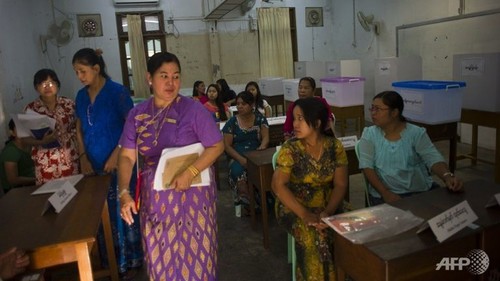 Myanmar's historic election starts - ảnh 1