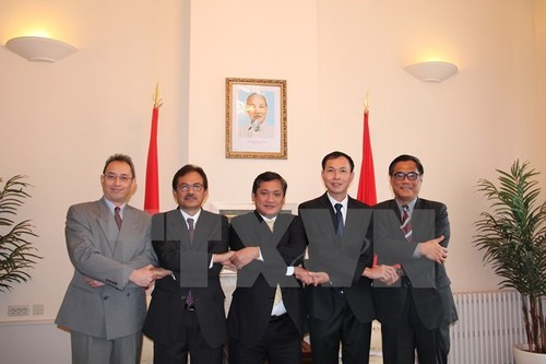 ASEAN Committee set up in the Netherlands - ảnh 1