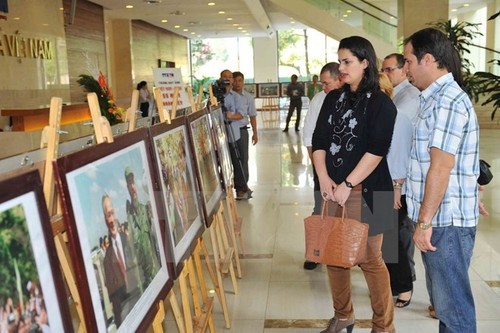 Photo exhibition marks 55 years of Vietnam-Cuba relations - ảnh 1