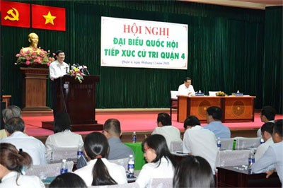 State and government leaders meet voters in HCMC and Hai Phong - ảnh 1