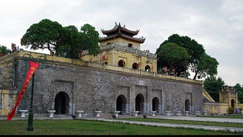 Large-scale architectural traces discovered at Thang Long citadel  - ảnh 1