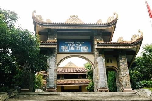 Truc Lam Tay Thien Zen Monastery- a beautiful monastery - ảnh 1