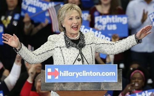Hillary Clinton scores victory in South Carolina primary - ảnh 1
