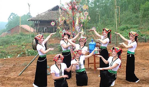 Activities to celebrate Cultural Day of Vietnam’s Ethnic Groups - ảnh 1