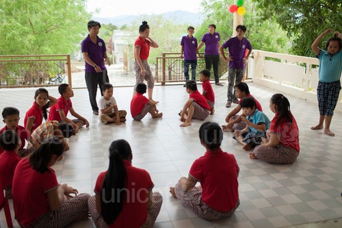 UNICEF Goodwill Ambassador Katy Perry meets children facing immense challenges in Viet Nam - ảnh 5