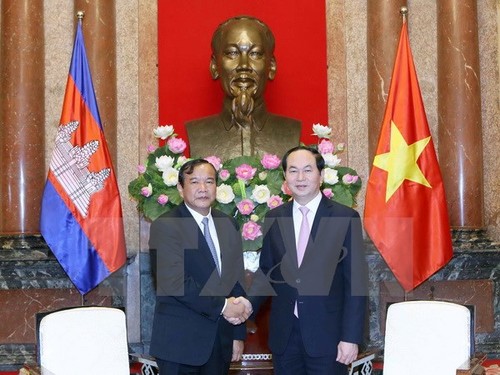 President receives foreign minister of Cambodia, ambassadors of Argentina, Myanmar - ảnh 1