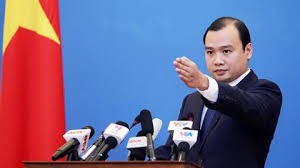 Vietnam supports peaceful measures to settle disputes in the East Sea - ảnh 1