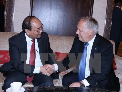 Prime Minister Nguyen Xuan Phuc’ bilateral meetings on ASEM sidelines - ảnh 1