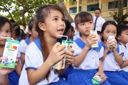 Milk support helps Vietnam’s children to stand tall - ảnh 1