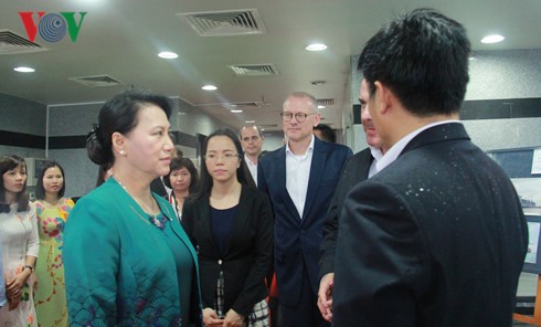 NA Chairwoman visits Cai Mep- Thi Vai, and Ba Ria Serece ports - ảnh 1