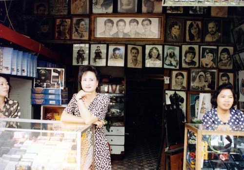 Hanoi’s Old Quarter in 1990s through lens of Japanese diplomat  - ảnh 7