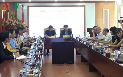 Voice of Vietnam leaders receive Laotian journalist delegation - ảnh 1