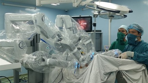 Robots help improve surgical quality for Vietnamese - ảnh 1