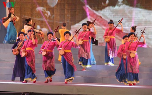 National Day Festival enhances unity among ethnic groups - ảnh 1