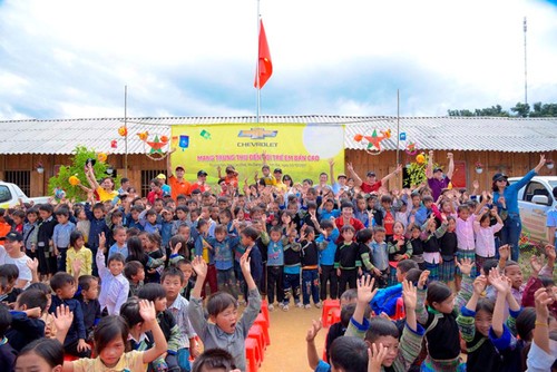Mid-Autumn Festival for children in remote areas - ảnh 1