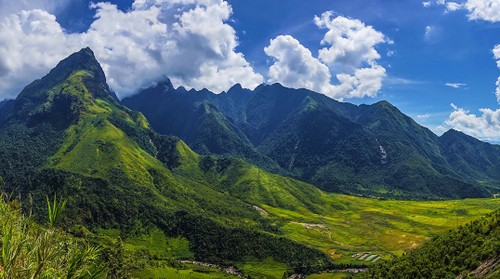 Hoang Lien Son mountain range rated 7th most exciting destination for 2019 - ảnh 1