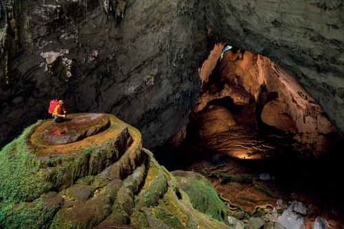Son Doong Cave named on Lonely Planet’s bucket-list trips - ảnh 1