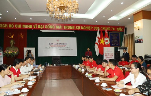 2019 Humanitarian Month widely implemented in Vietnam - ảnh 2