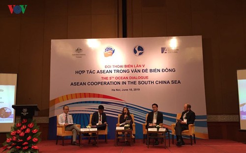 ASEAN dialogue seeks solutions to East Sea issues - ảnh 1