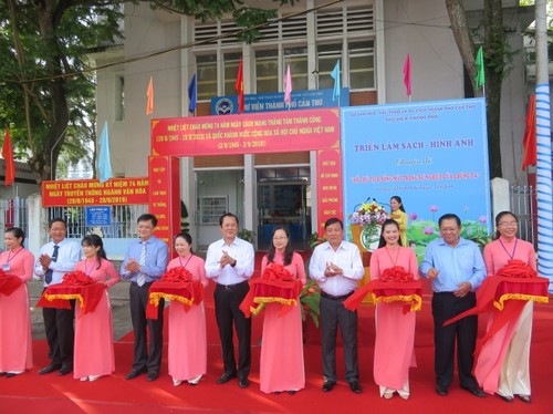 Exhibition marks 50 years of President Ho Chi Minh’s Testament - ảnh 1