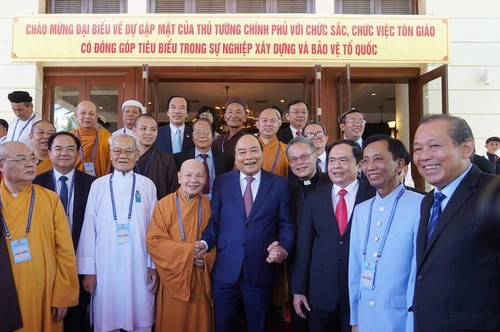 Vietnam Fatherland Front builds great national unity - ảnh 1