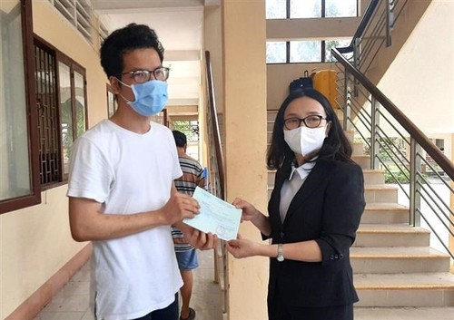 311 people coming to Vietnam from abroad complete mandatory quarantine - ảnh 1