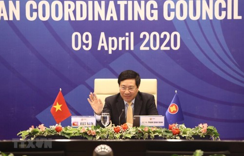 ASEAN to further enhance cooperation to fight COVID-19 - ảnh 1