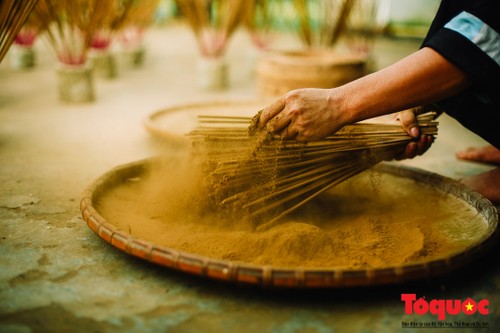 Incense-making craft of the Nung An - ảnh 2