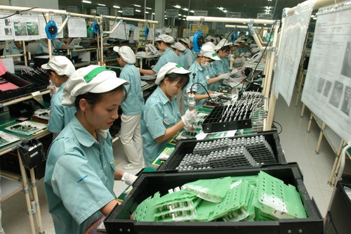 Vietnam’s export of telephones, spare parts tops 17 billion USD  - ảnh 1