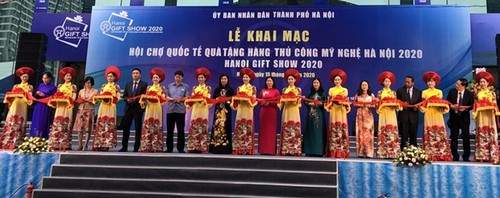 Hanoi Gift Show 2020 opens - ảnh 1